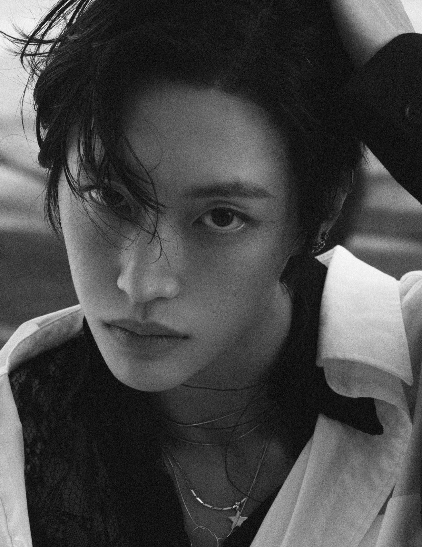 [잡담] 원빈 컨포 머리 넘기는거 겁나 느좋.. | 인스티즈