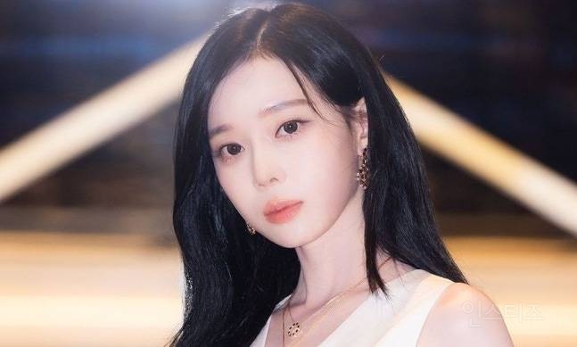 윈터, 또 건강 적신호→콘서트 불참…"독감 증세로 의사 권고에 따라 휴식" | 인스티즈