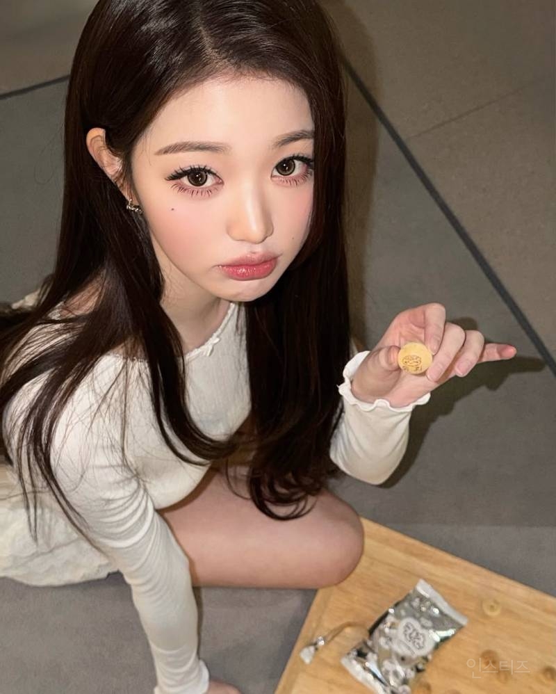 251118 아이브 장원영 인스타 🍪🍬🍭 | 인스티즈