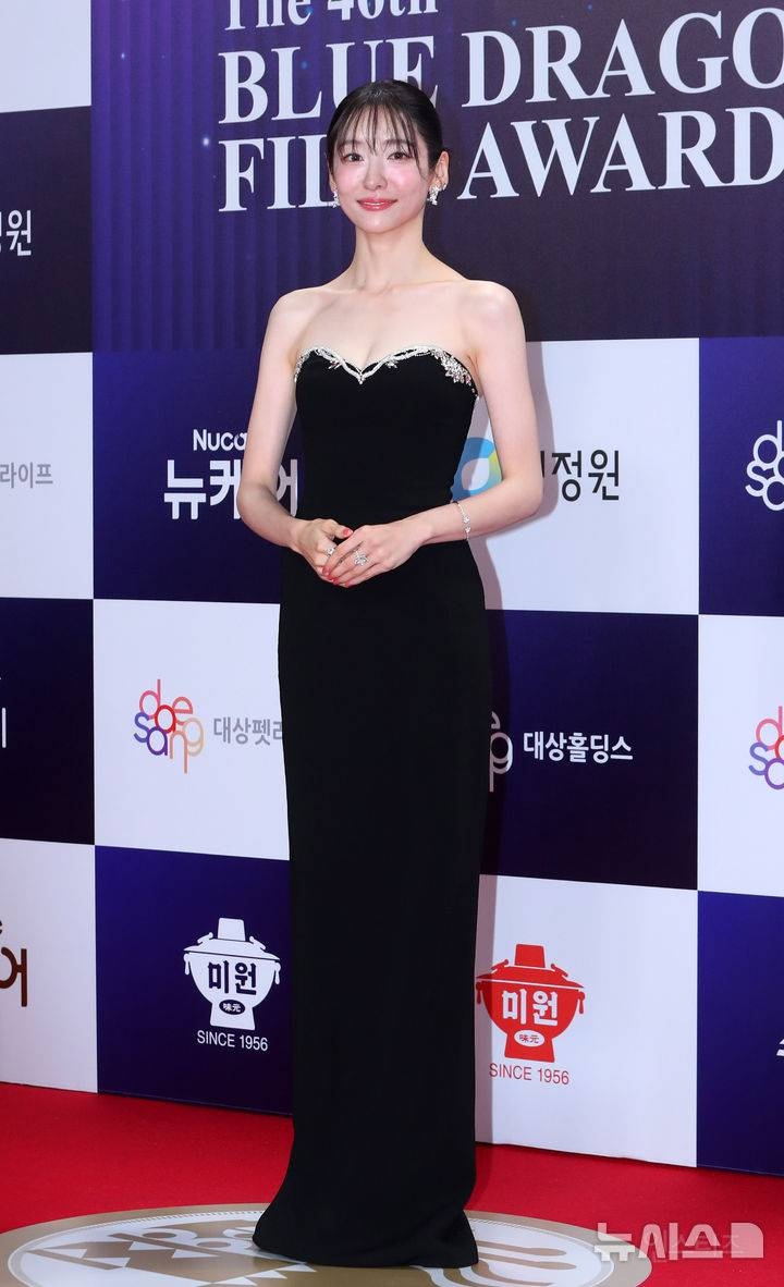 오늘자 청룡영화상 여자 배우들 드레스.jpg | 인스티즈