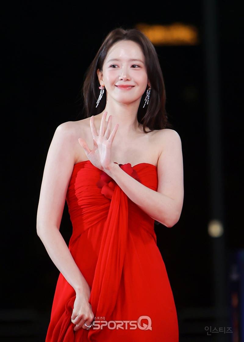 오늘자 청룡영화상 여자 배우들 드레스.jpg | 인스티즈