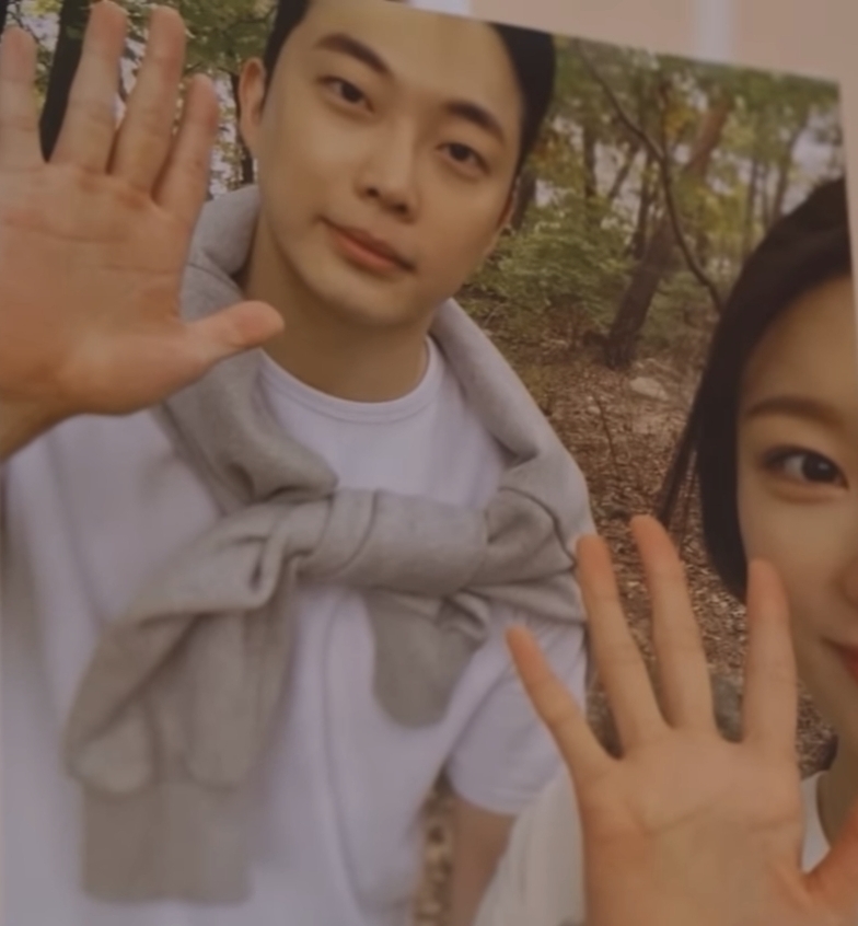 [잡담] 원규 헤어에 따라 느낌 많이 다르네 | 인스티즈