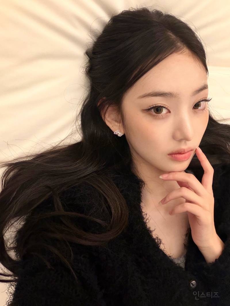 반에 이런 여자아이 있음 당장 고백해야겠지…… | 인스티즈