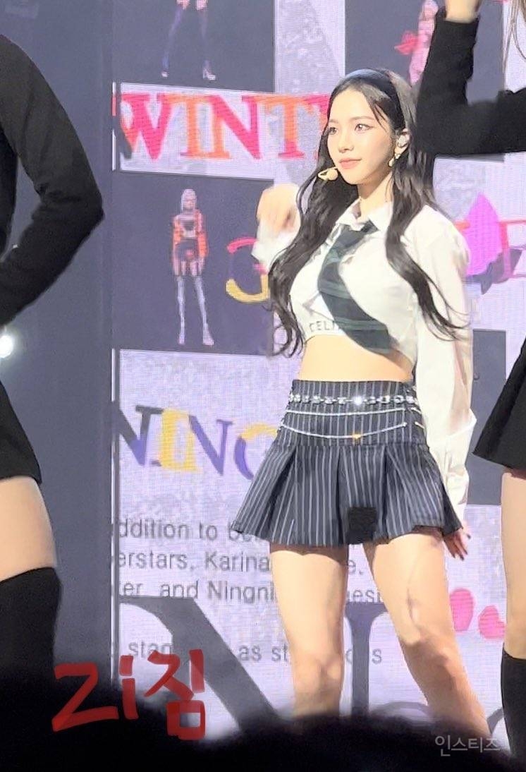 팬들 폰카에 찍힌 에스파 카리나 실물 수준jpg | 인스티즈
