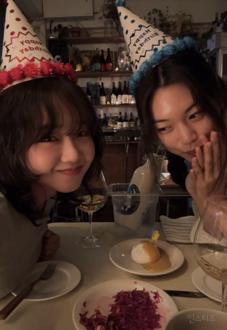 여전한 찐친 모먼트가 훈훈하다는 김도연 최유정 .jpg | 인스티즈