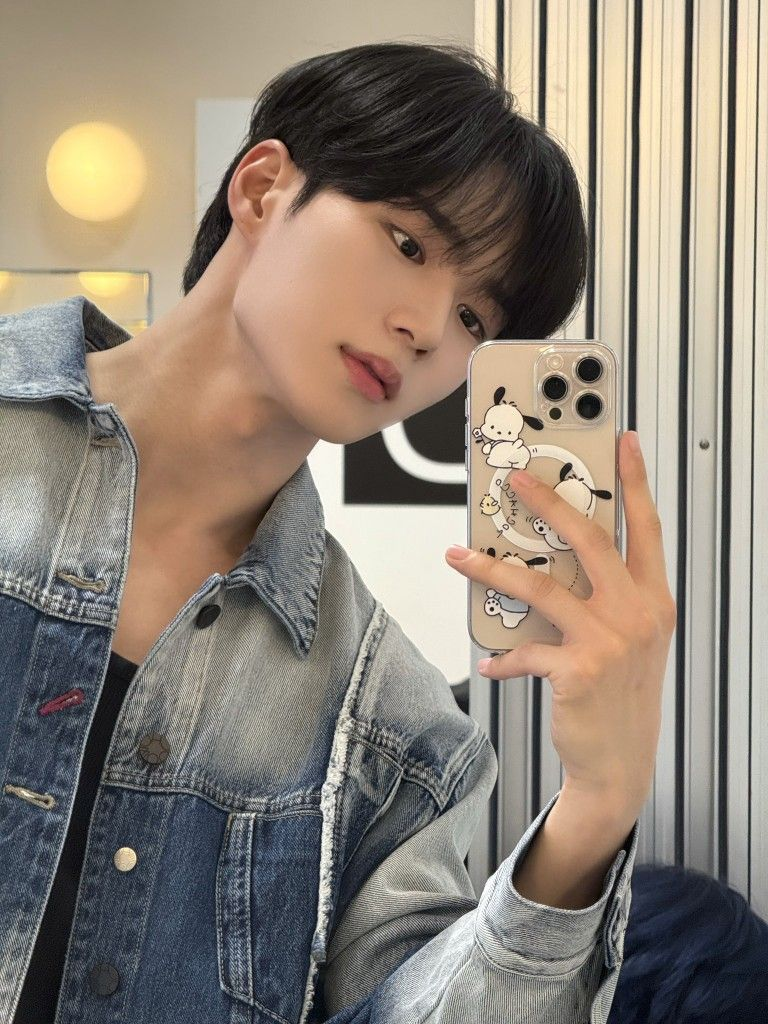 서바이벌로 결성된 팀이 처음으로 생일 맞았을 때.jpg | 인스티즈