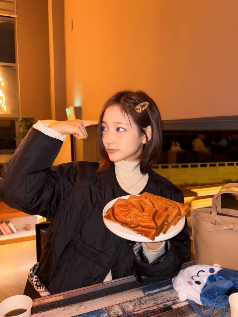 이마가 진짜 동글하게 예쁘다는 여돌 | 인스티즈