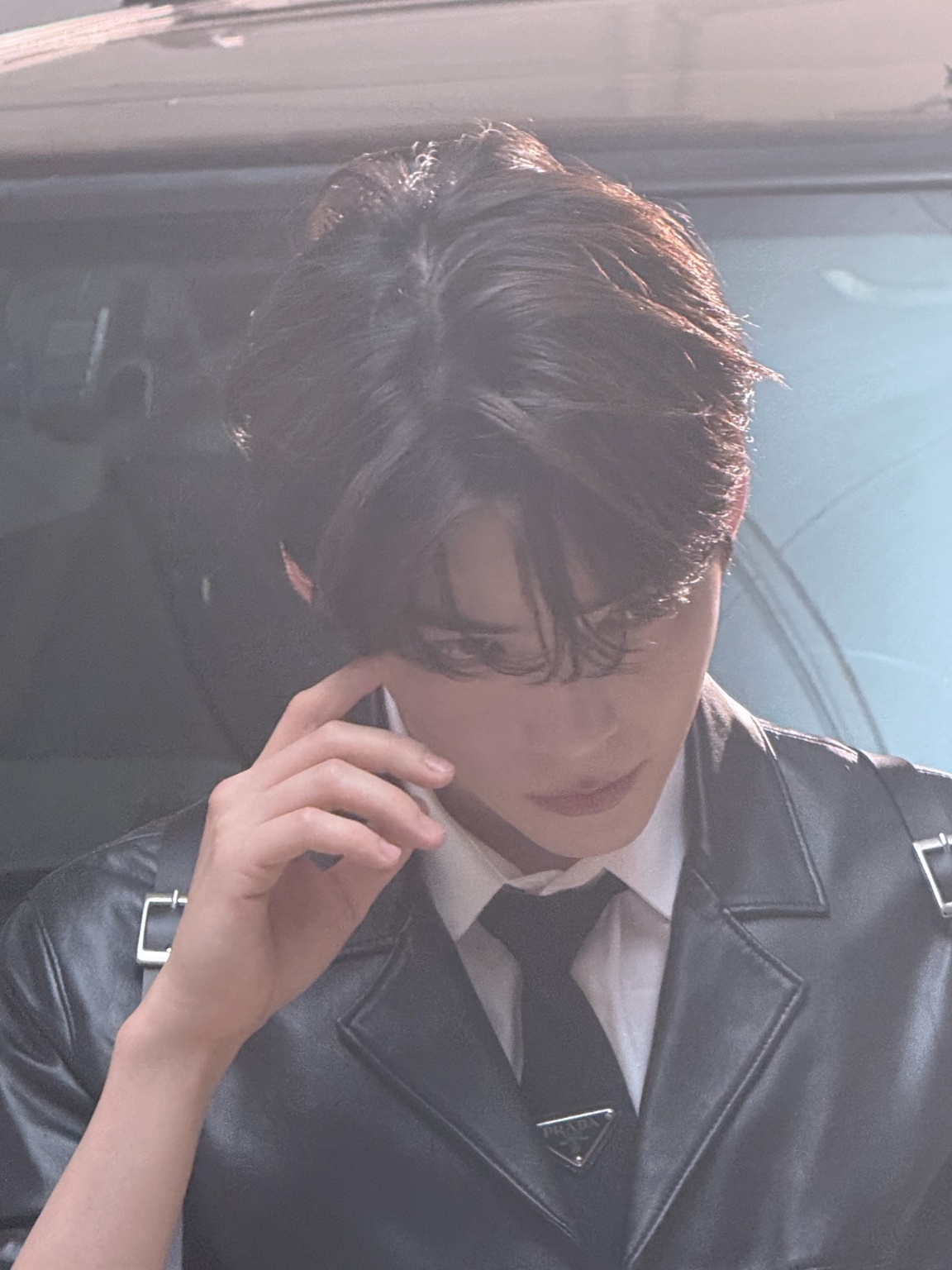 [잡담] 성한빈 프라다 착 진심 좋음 | 인스티즈