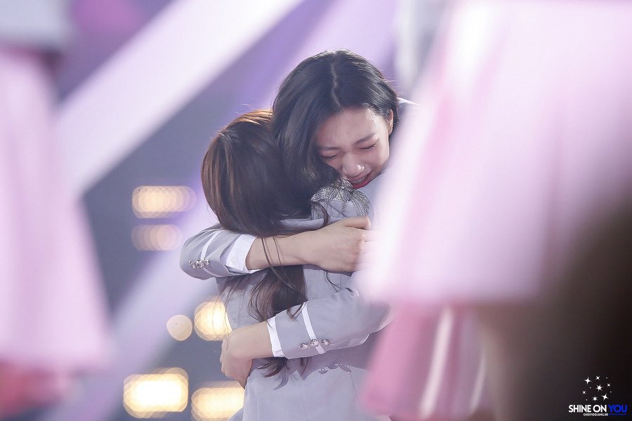 [잡담] 김도연 청룡 신인여우상 받으니까 최유정 온거 대박이다 | 인스티즈