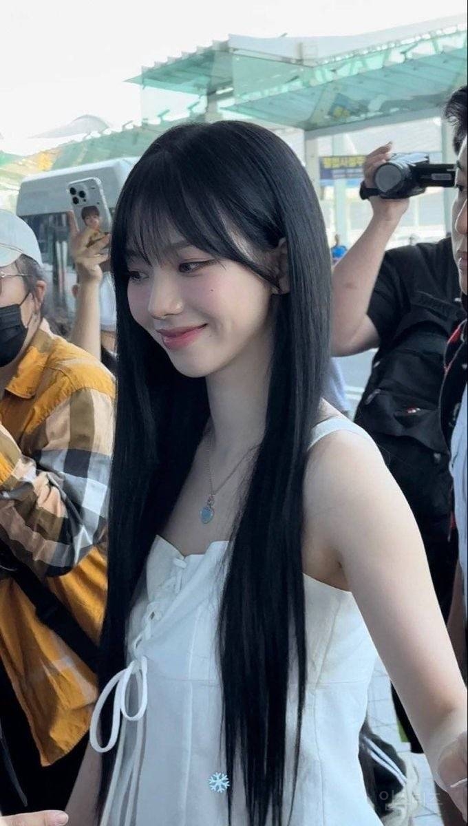 팬들 폰카에 찍힌 에스파 카리나 실물 수준jpg | 인스티즈