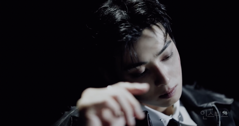 자아가 두개여도 사랑할 수 있을 것 같은 뮤비 속 차은우 .jpgif | 인스티즈