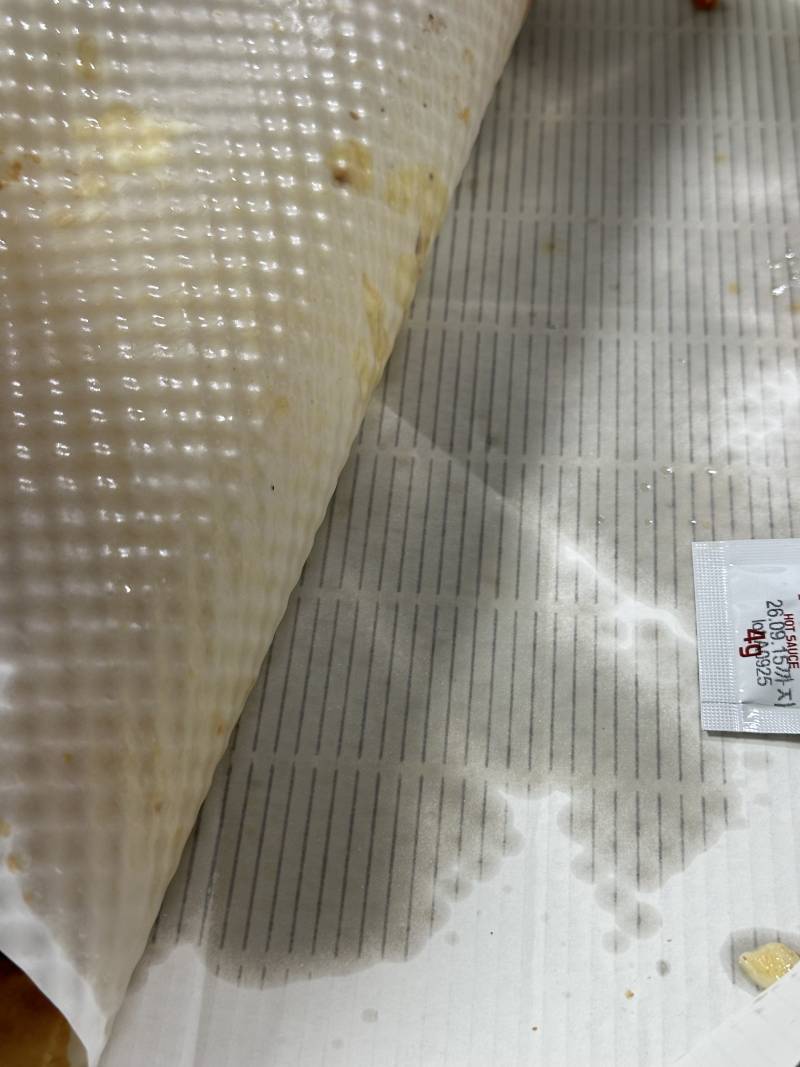 [잡담] 여기 피자집 음식가지고 장난치는건지 봐주라 | 인스티즈