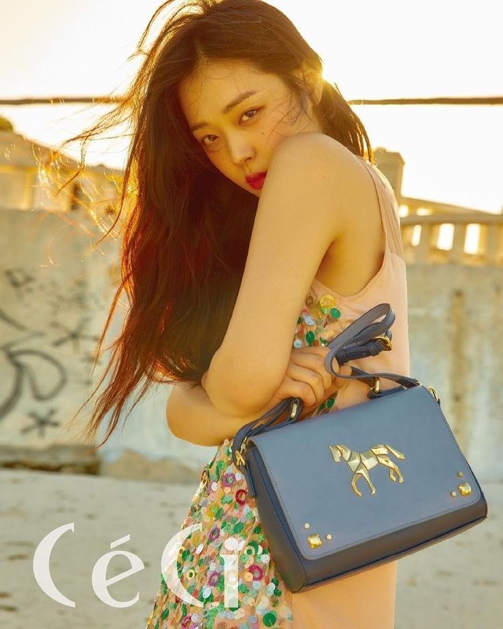 [잡담] 설리 ceci 화보는 지금봐도 잘 뽑힌거 같음 | 인스티즈
