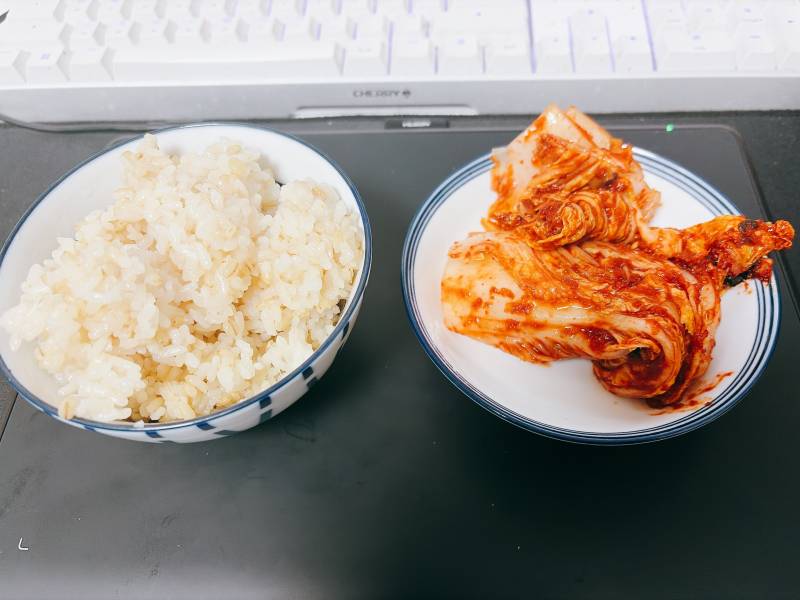 [잡담] 이웃집에서 김장김치 주셨음 | 인스티즈