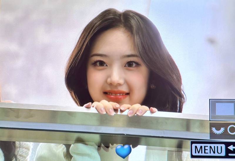 얼마전 성수에서 찍힌 영상으로 맘찍 터진 신인 여돌 | 인스티즈