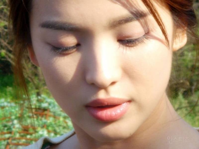 2000년대 보정 없던 시절 디카로 찍은 송혜교 | 인스티즈