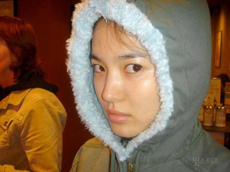 2000년대 보정 없던 시절 디카로 찍은 송혜교 | 인스티즈