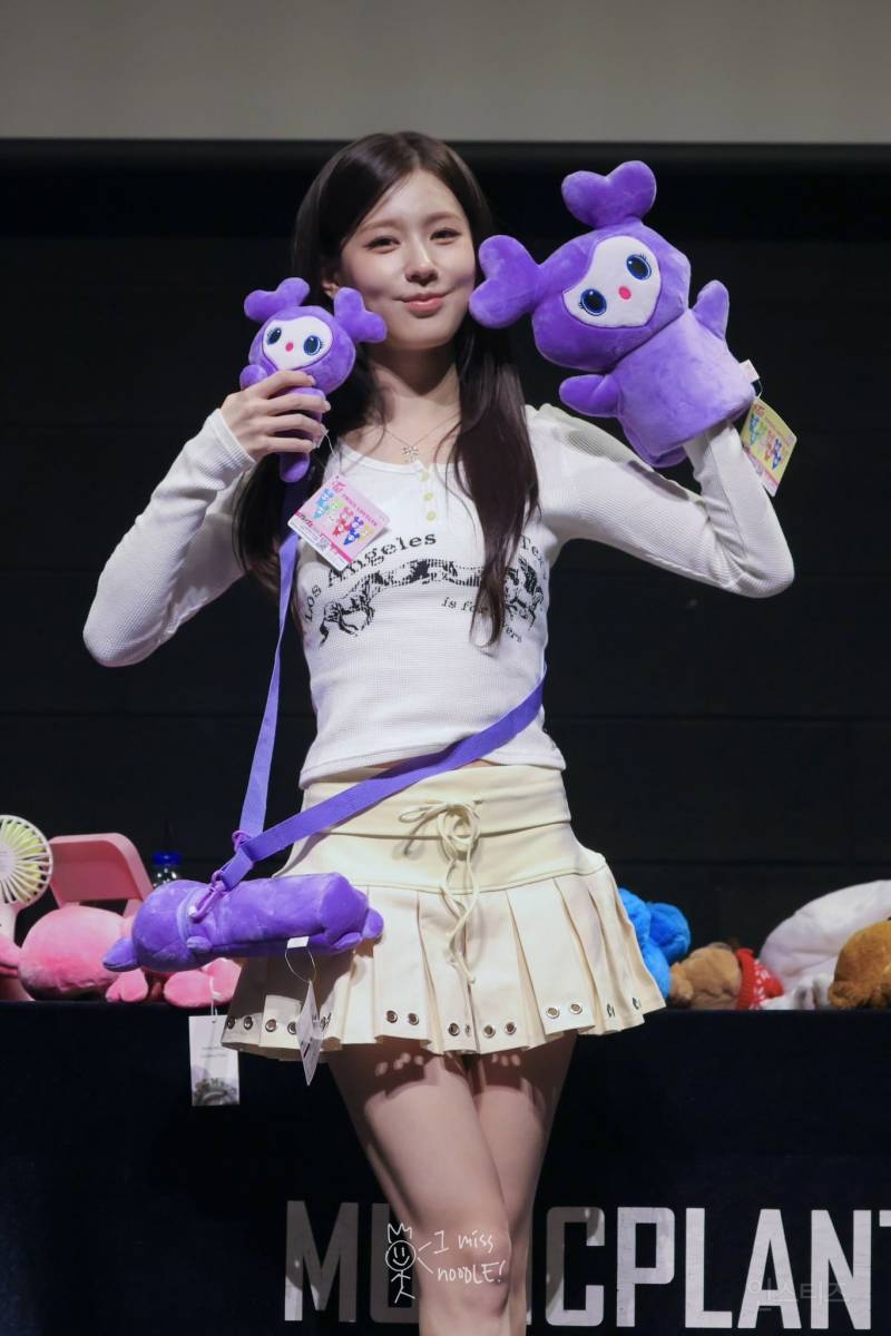 생각보다 더 귀여운 아이들 미연과 트와이스 사나가 친해지게 된 계기ㅋㅋㅋ | 인스티즈
