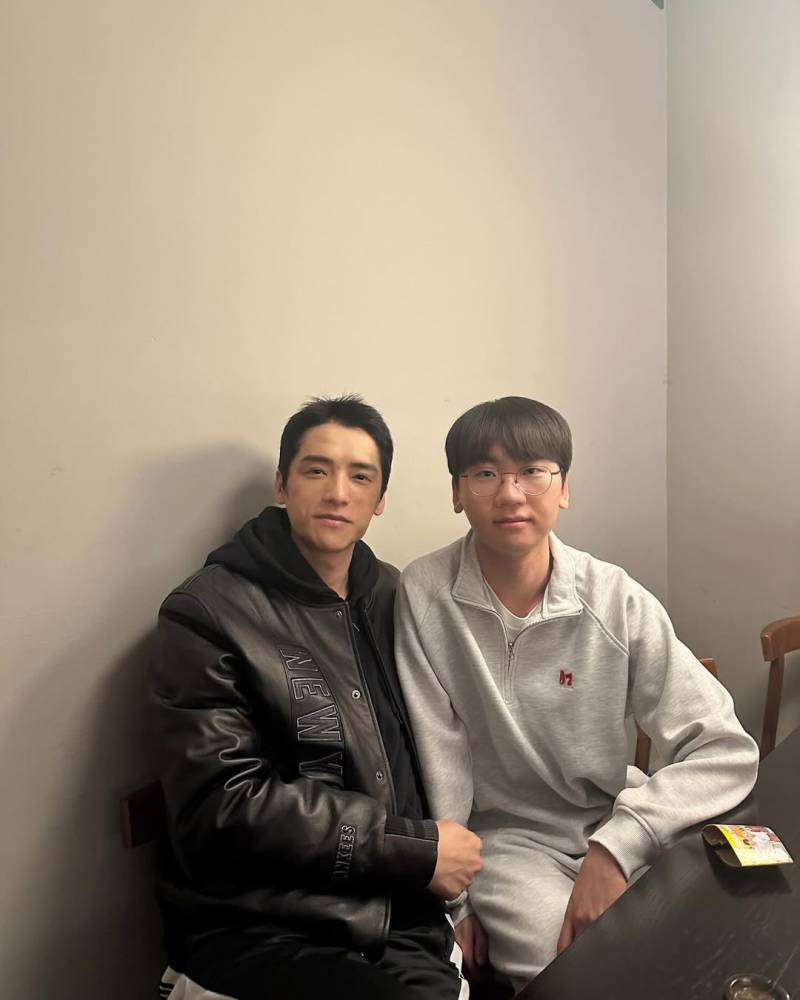 [잡담] 란이 히라이 감독님이랑 식사했나보네 | 인스티즈