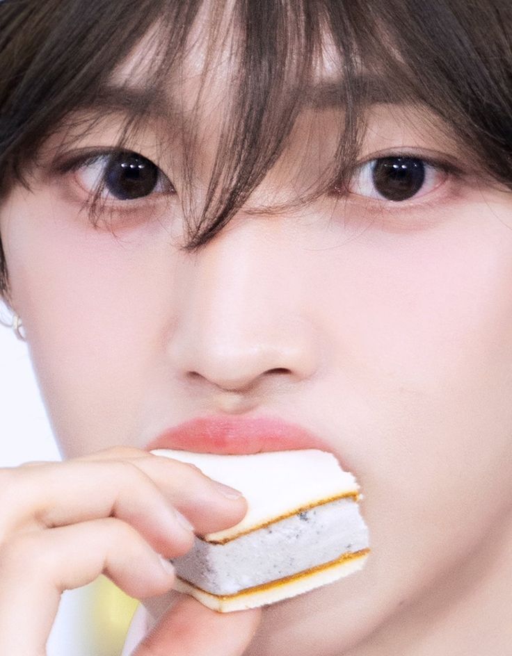 [잡담] 원빈이 이 사진 볼 때마다 애기 같고 토끼 같아ㅋㅋㅋㅋㅋ | 인스티즈