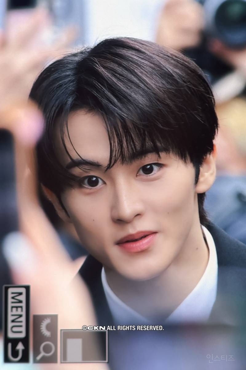 251124 코스알엑스 팝업스토어 참석한 NCT 마크 .jpg | 인스티즈