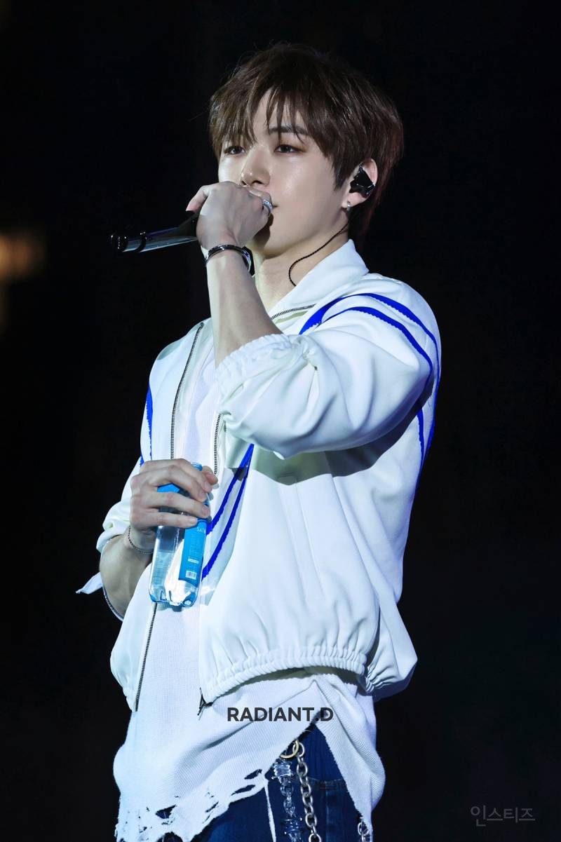 강다니엘 어제자 근황 | 인스티즈