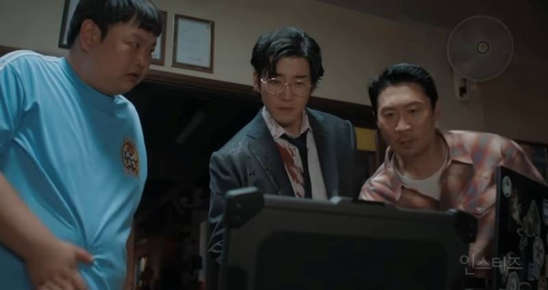 <범죄도시> 장첸-위성락-초롱이가 연합해 우리 동네 지키는 드라마 ㅋㅋㅋ | 인스티즈