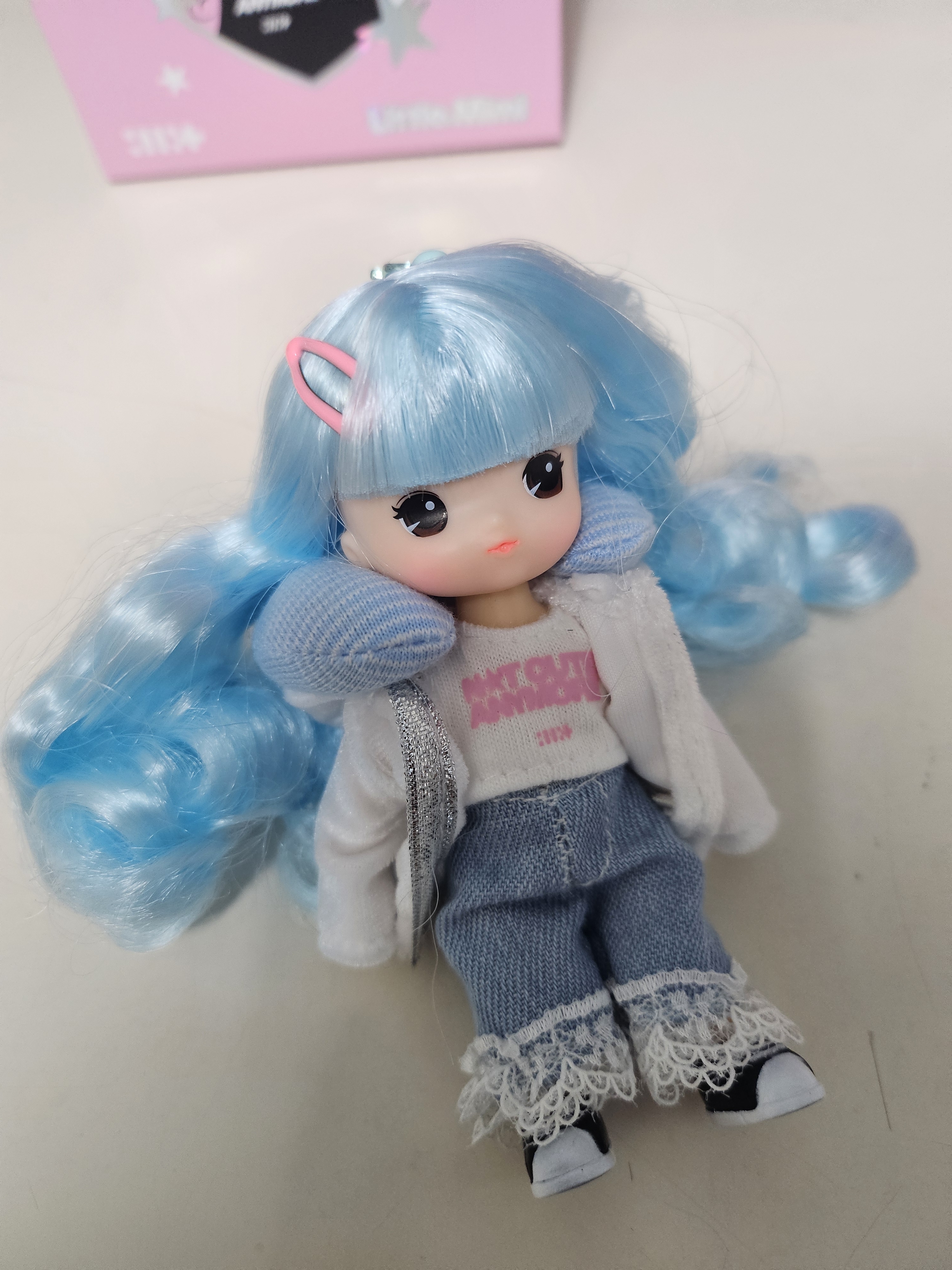 [잡담] 얘들아 제발 한번만 봐줘 아일릿 인형 굿즈 왔는데 대짱예임 | 인스티즈