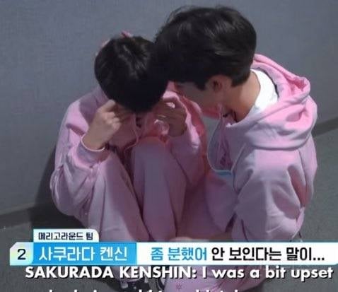 우정템까지 공개한 찐친 | 인스티즈
