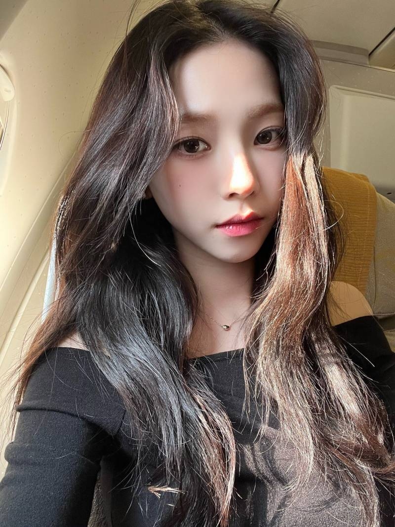 너무 아름다운 자연광 에스파 카리나 셀카모음 | 인스티즈