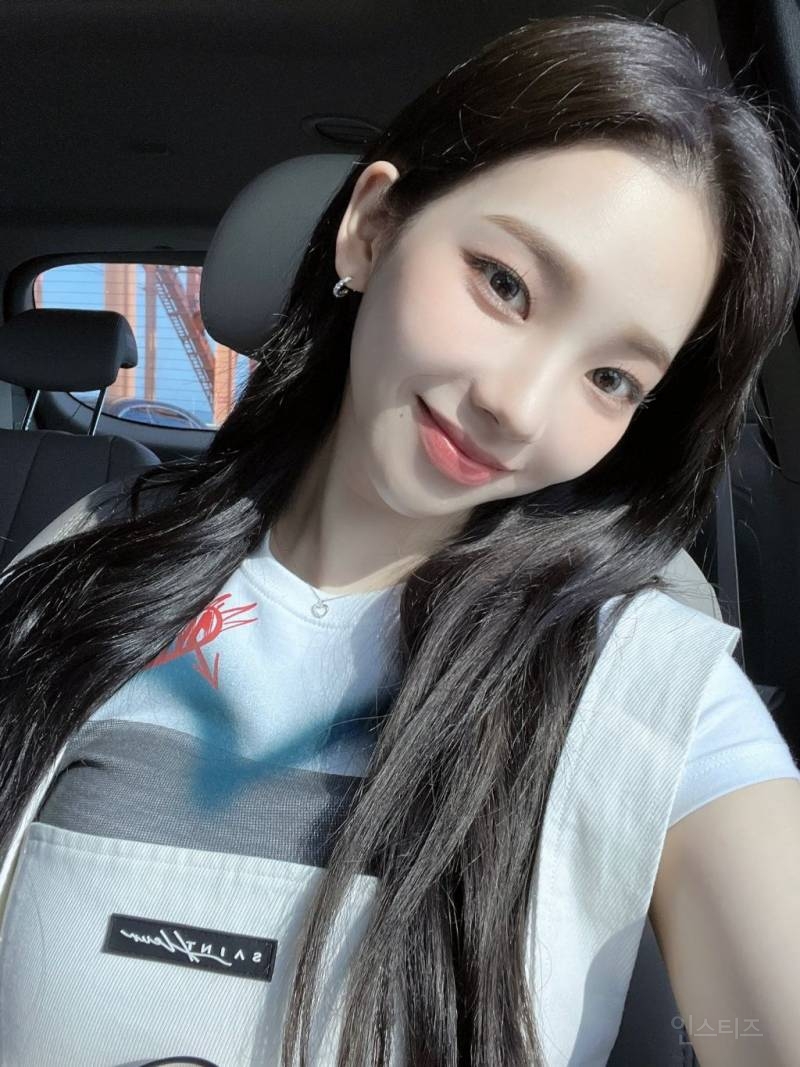 너무 아름다운 자연광 에스파 카리나 셀카모음 | 인스티즈