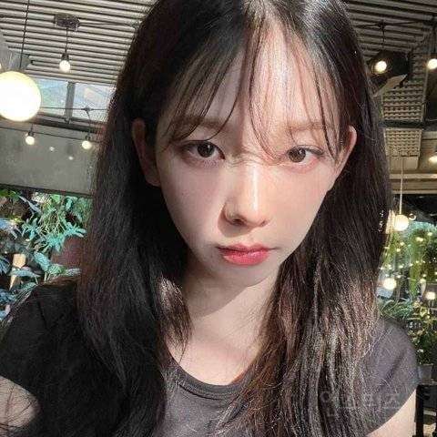 너무 아름다운 자연광 에스파 카리나 셀카모음 | 인스티즈