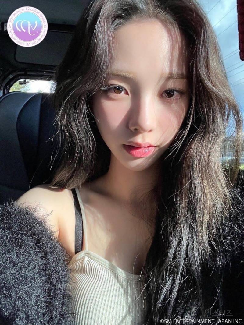 너무 아름다운 자연광 에스파 카리나 셀카모음 | 인스티즈