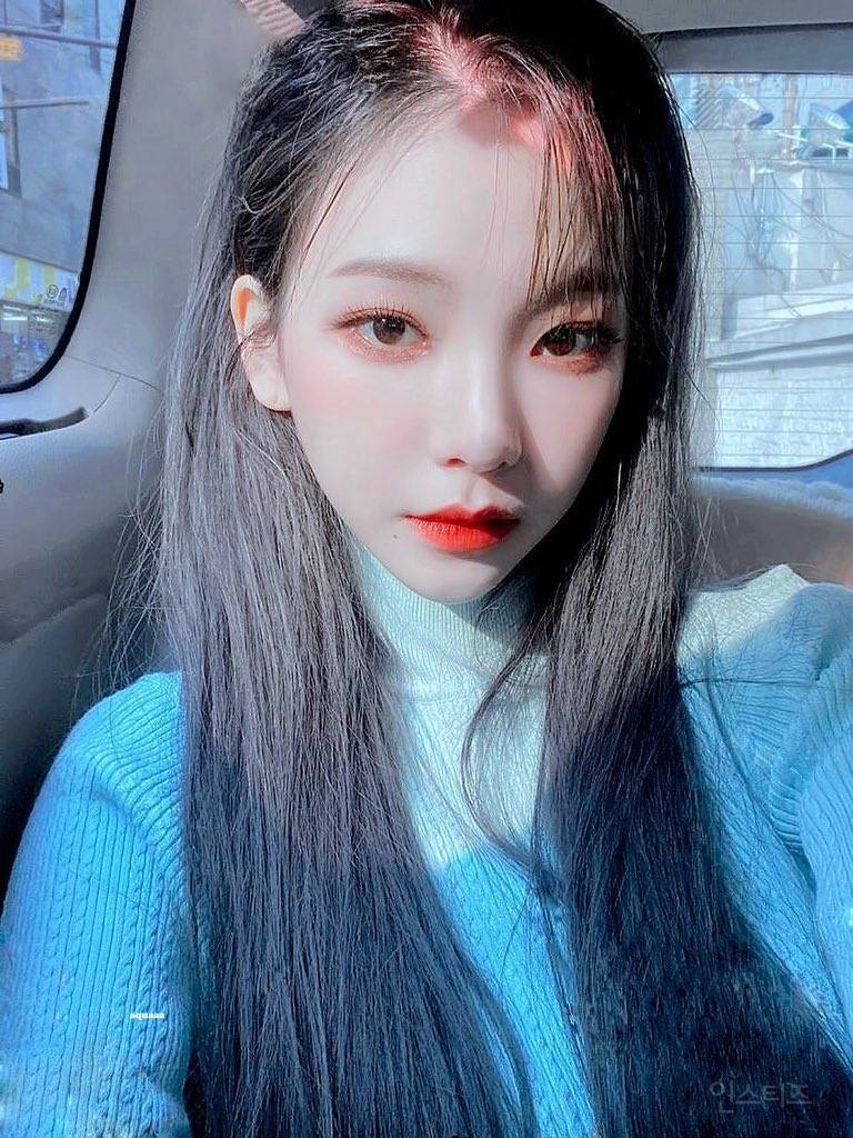 너무 아름다운 자연광 에스파 카리나 셀카모음 | 인스티즈