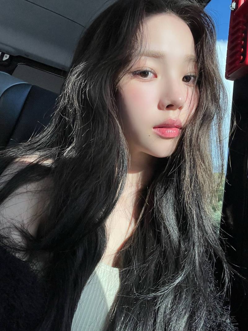 너무 아름다운 자연광 에스파 카리나 셀카모음 | 인스티즈