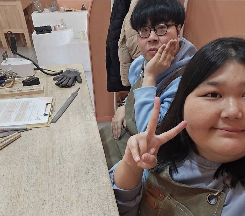 [잡담] 오늘 데이트했는데 커플 사진 자랑할게 ^^ | 인스티즈