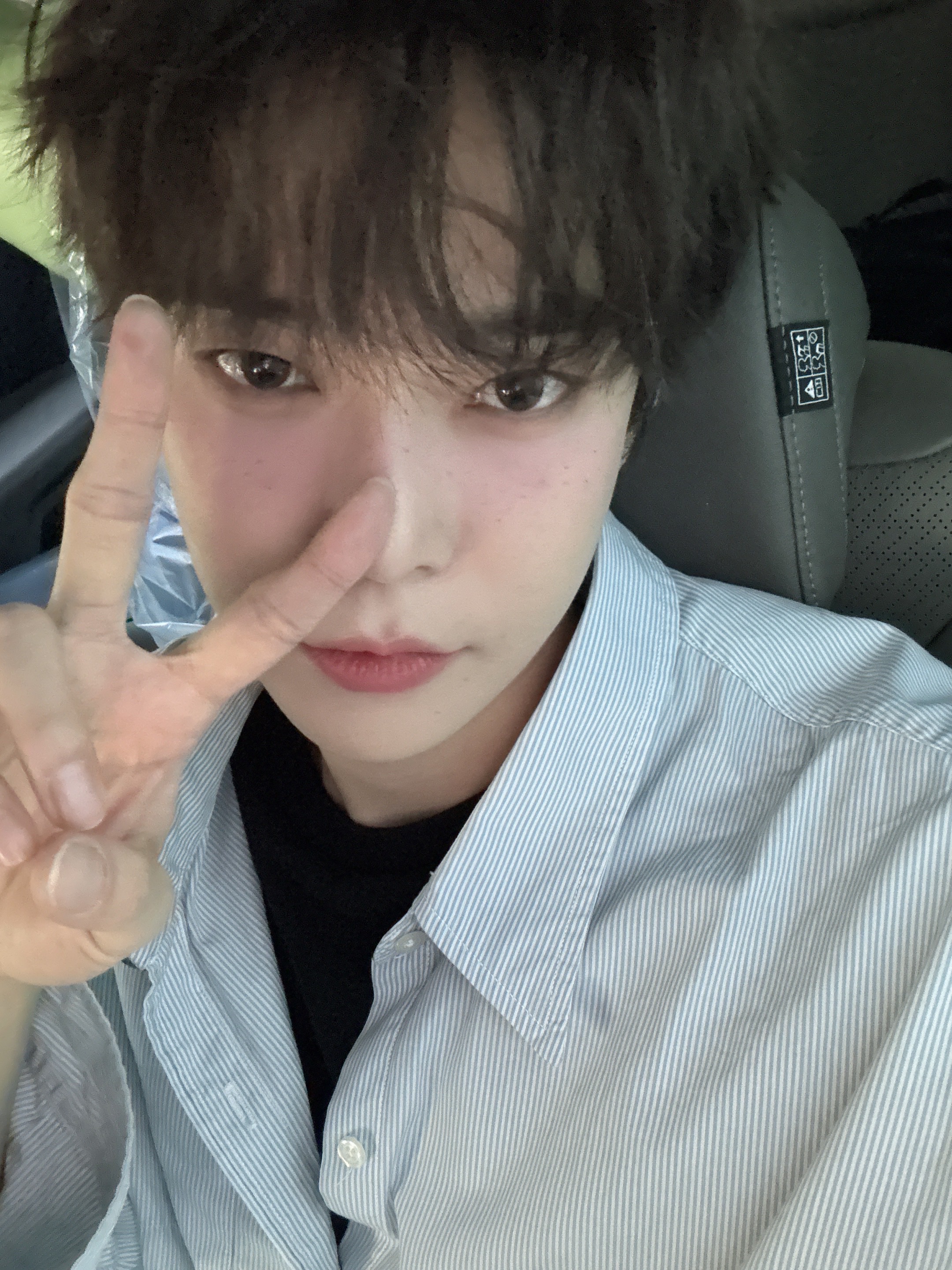 [잡담] 어제 엔시티 도영이가 셀카 100개 넘게 주고 갔는데 | 인스티즈