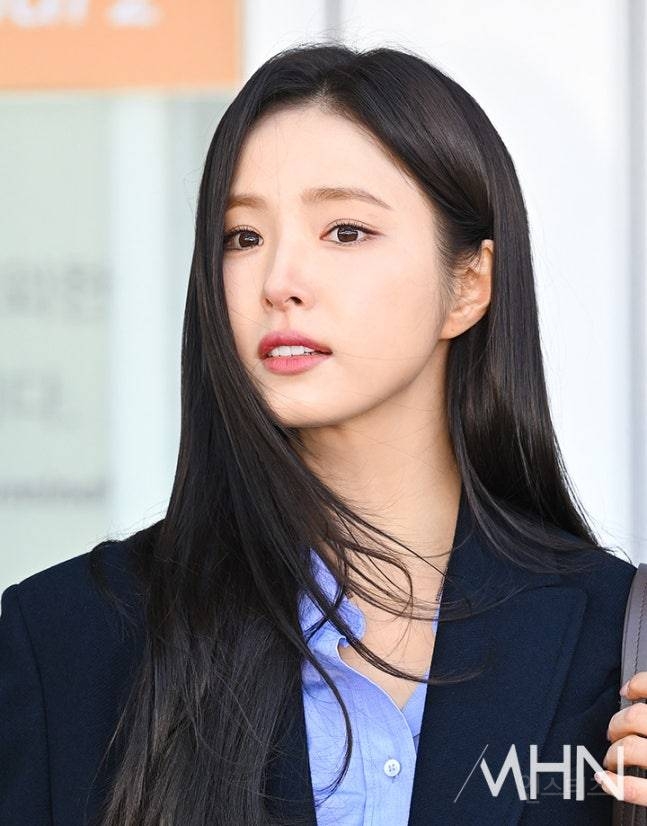 251203 로마 출국한 배우 신세경 기사사진 | 인스티즈