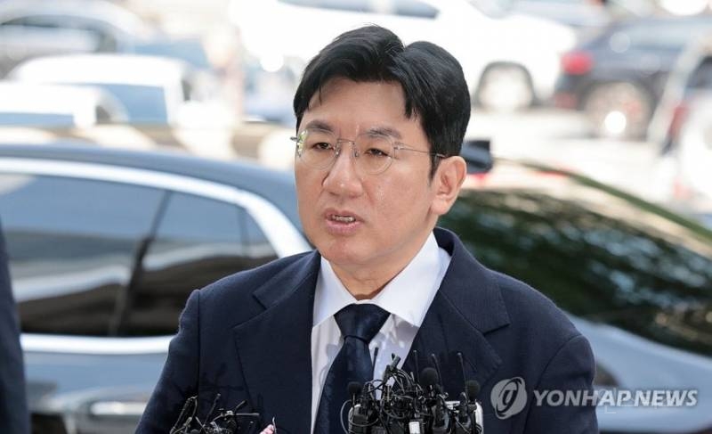 법원, 방시혁 하이브 주식 1천568억원 동결… 재판 전 묶어둬 | 인스티즈