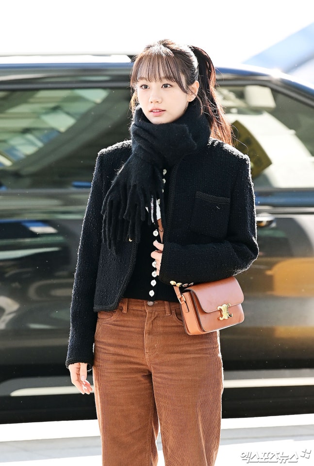 [정보/소식] 오늘자 출국하는 여배들 기사사진 모음 (AAA 시상식) | 인스티즈