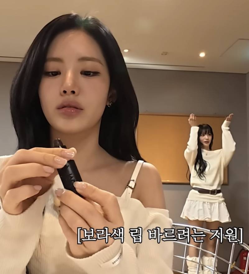 [잡담] 사진만 보고 립스틱 찾아줄 사람... | 인스티즈