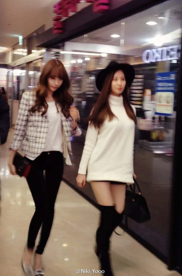 온몸으로 연예인 포스 풍기는 임윤아 폰카 실물짤 모음 | 인스티즈