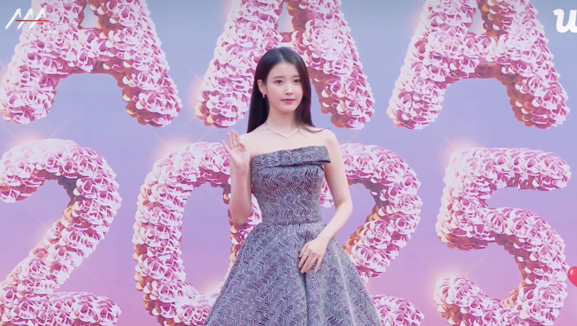 [잡담] 오늘 아이유 너무 예쁘구요,, | 인스티즈
