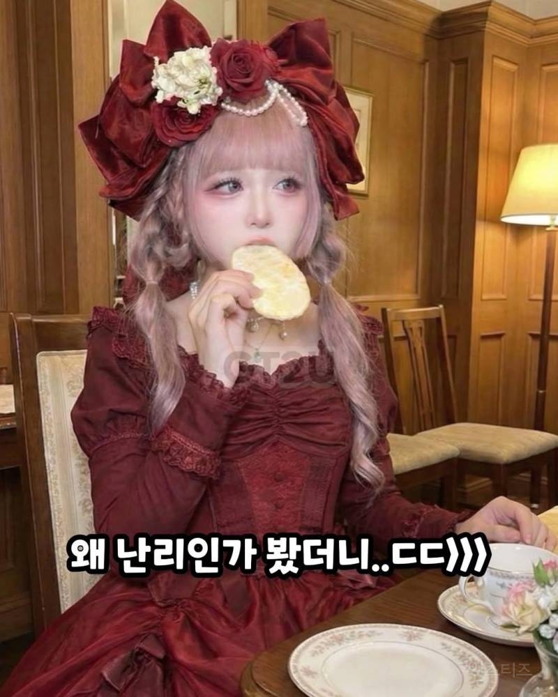 일본인들 깜짝 놀란 로리타 복장을 한 사람.jpg | 인스티즈