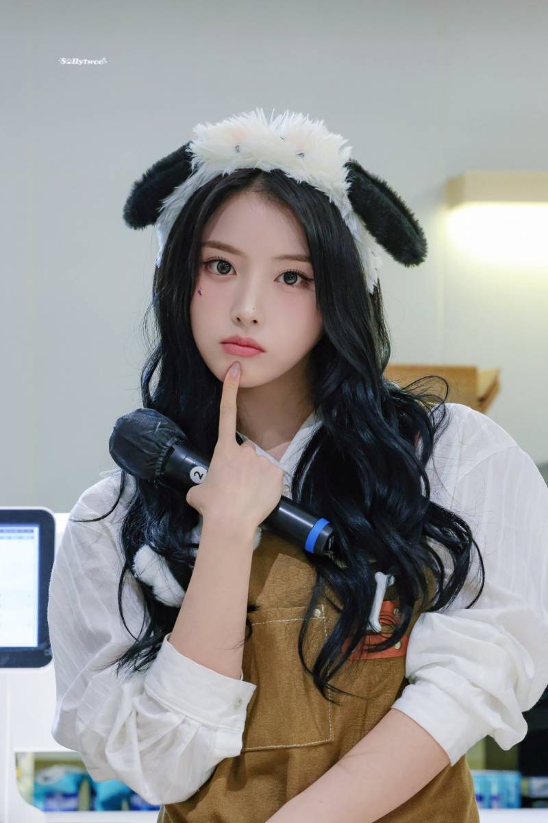 오늘자 엔믹스 지우 비주얼..😱 | 인스티즈