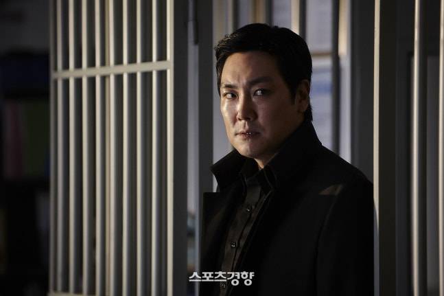 [공식] 조진웅, 직접 은퇴 선언 "질책 겸허히 수용” | 인스티즈