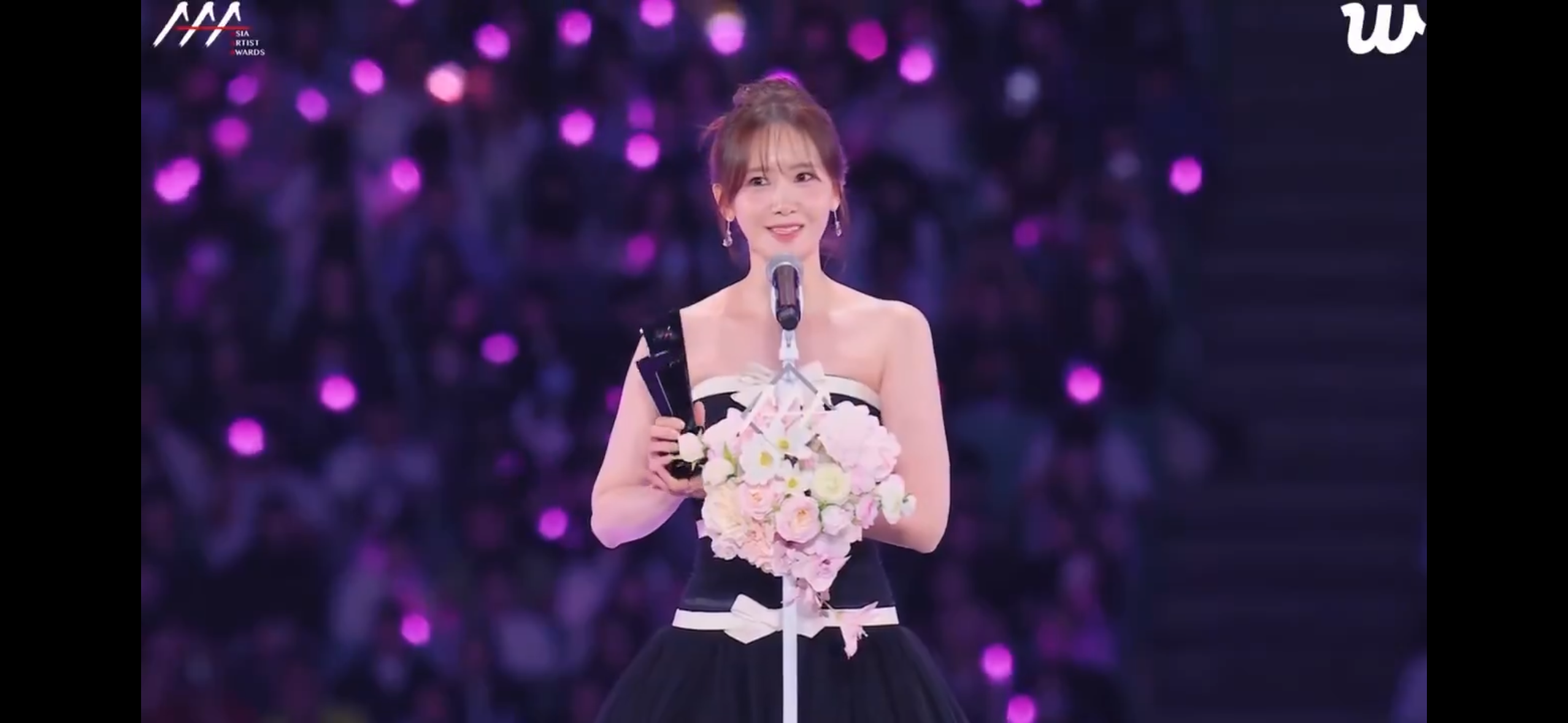 [잡담] 윤아름다워 윤아프로디테씨 폭셰즈들아 대상 축하해 ♥️♥️♥️🥰 | 인스티즈