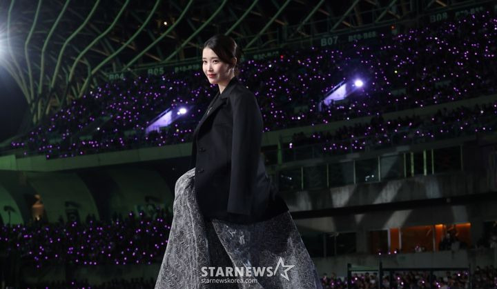 [잡담] 와 아이유 기사사진 미칫나 | 인스티즈