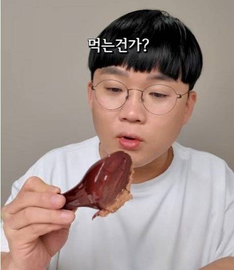 현재 또 띠지논란 터진 투썸 신상 케이크..JPG | 인스티즈