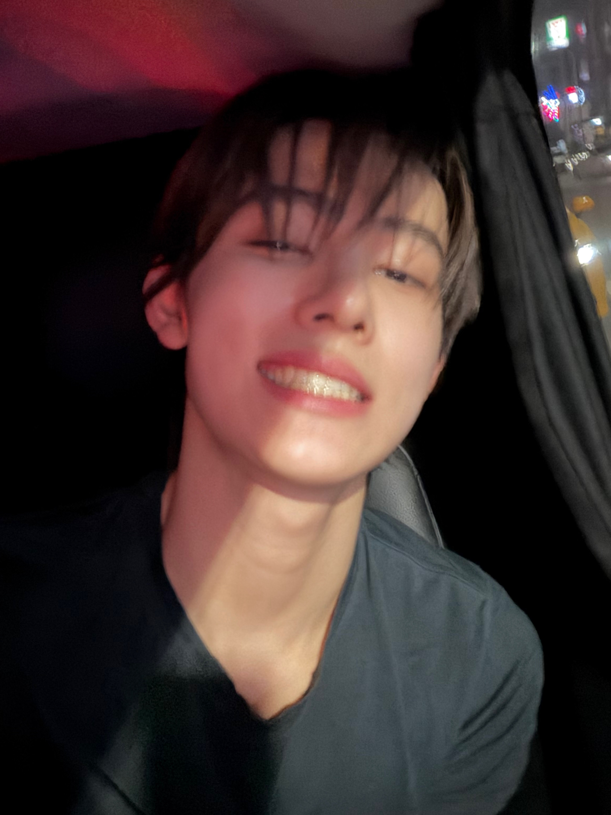 [잡담] 엄성현 얼굴 | 인스티즈